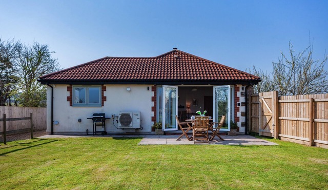 Barn Cottage - Falfield