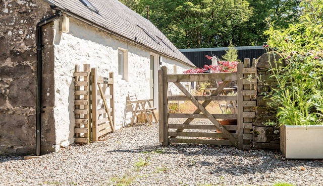 Barn Cottage Sleeps 4 (2 Bedrooms)