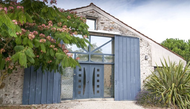 Barn for 8 people 15 km from the sea