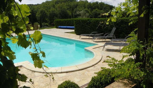 Barn, great comfort old-fashioned luxury, 8 people between Montcuq and Lauzerte