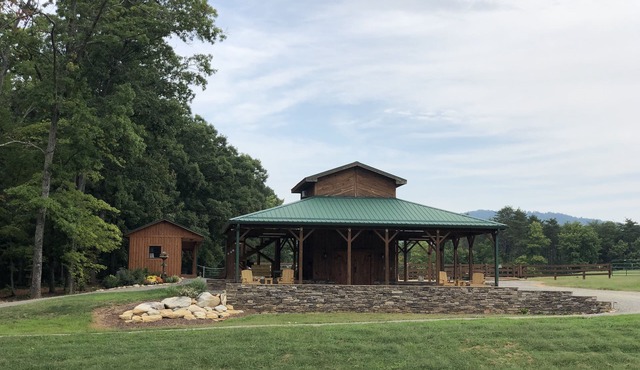 Barn Loft with Mountain Views, minutes from Hanging Rock State Park