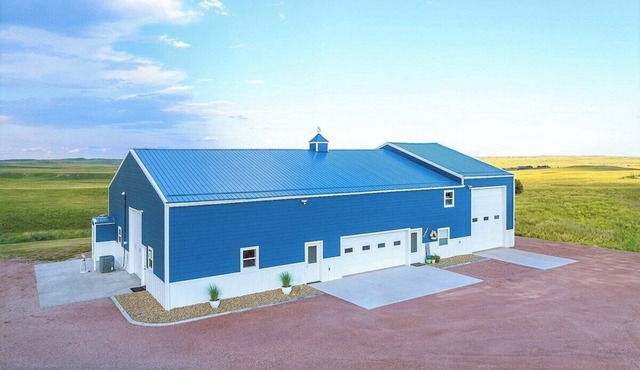 *Barndo* w/GameRoom, MassageChair&Hot Tub