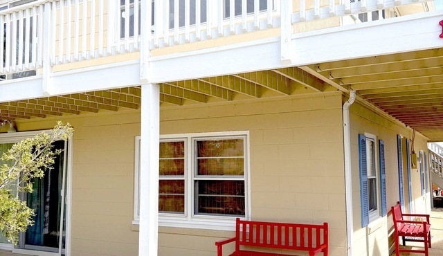 Barnegat Light- Just Listed -Spacious 4-bedroom house with WiFi, AC- Ocean Block