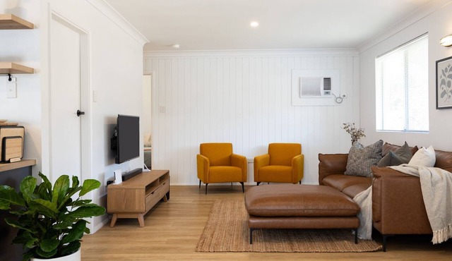 Barney's Beach House - A Haven of Comfort and Style