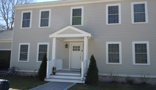 Barnstable Bliss in Cummaquid Heights!