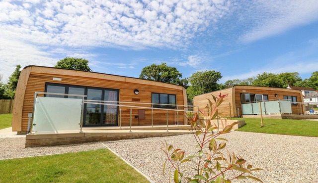 BAROLO, family friendly, character holiday cottage in Seaview