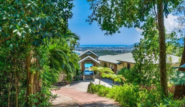 Barong luxury private estate with expansive views over Cairns. Unrivalled n