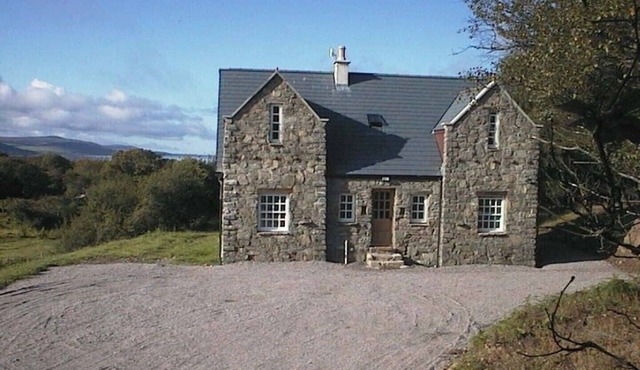 Barr na Criche Cottage