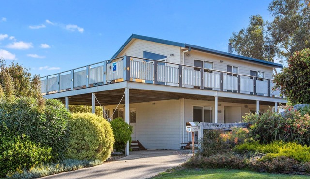 Barrabay - Linen Provided & Pet Friendly Inside/Out