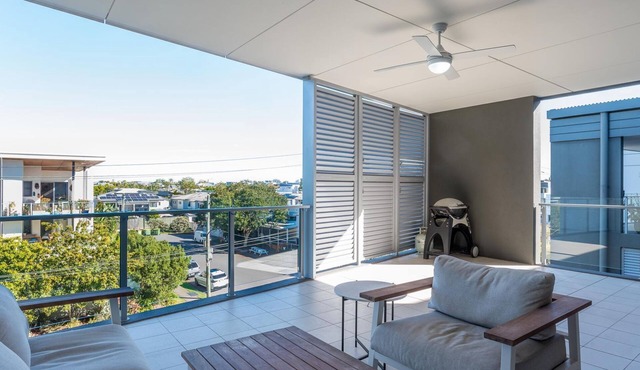 Barramul on the Park with Pool & Gym Access