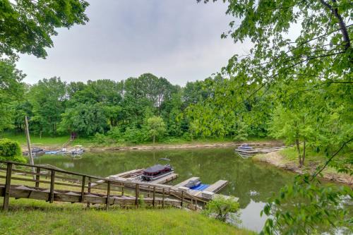 Barren River Lake Home w/Boat Dock + Grill!