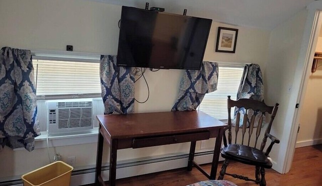 Barrett Hill Rooms 1 mile from all medical accommodations in Rutland City