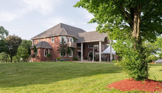 Barrington Meadows Wedding Venue & Farm: Where Dreams Come True