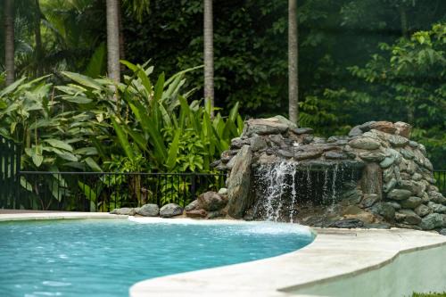 Barron Heights - Family Retreat, Pool & BBQ