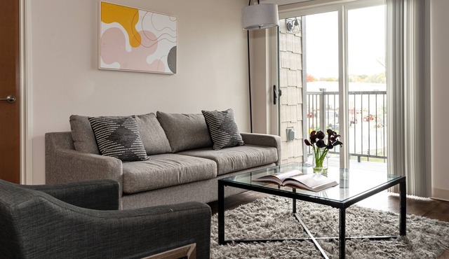 Barsala | Cozy 2BD with convenient access to a European-style Food Hall & Market