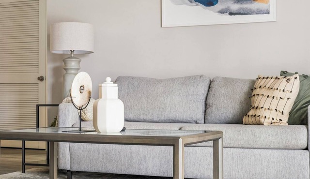 Barsala l Chic 1BR at The Brookwood – Saltwater Pools & More