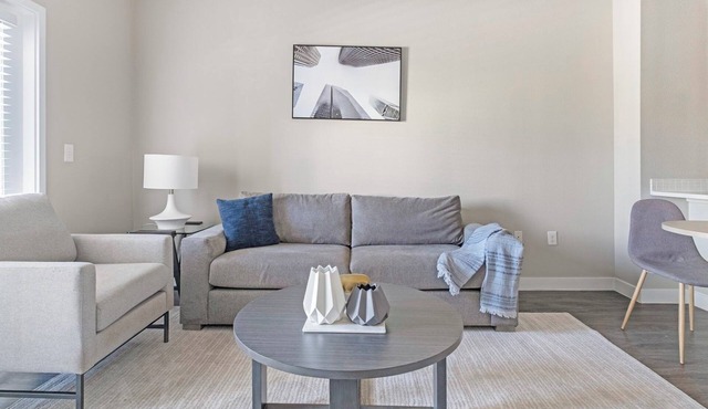Barsala l Fully-furnished 1BD w/Resort-Inspired Pool Area