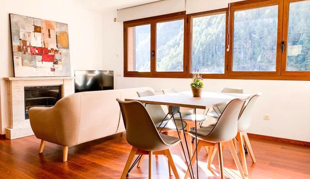 Barthe Holidays I Apartamento Moderno en Arinsal 5PAX I Ideal grupo o familia, Parking I Estanyo