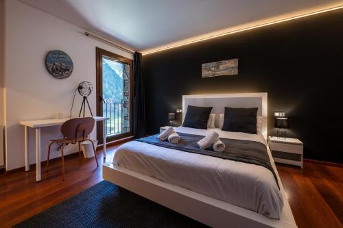 Barthe Holidays I Apartamento moderno en Arinsal 4PAX I Confort, Vistas, Parking I Pic Negre
