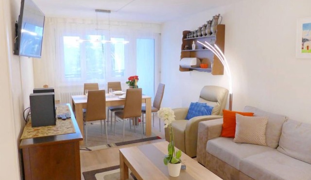 Barzettes-Vacances 553/Entrée N° 14 by Interhome