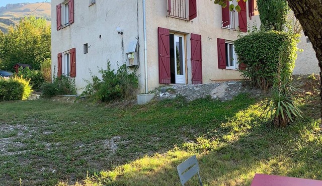 Bas de Villa Tout Confort au Calme Absolu Avec Deux Chambres