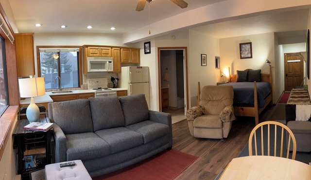 Base area Unit! Short walk to lift! Clean and comfortable! Best deal