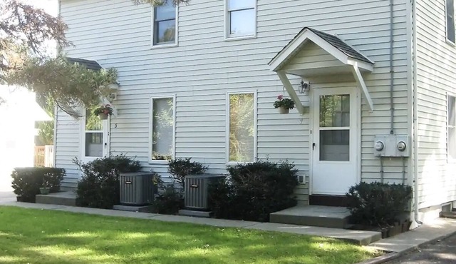 Baseball Property Sleeps 20 Great for Teams