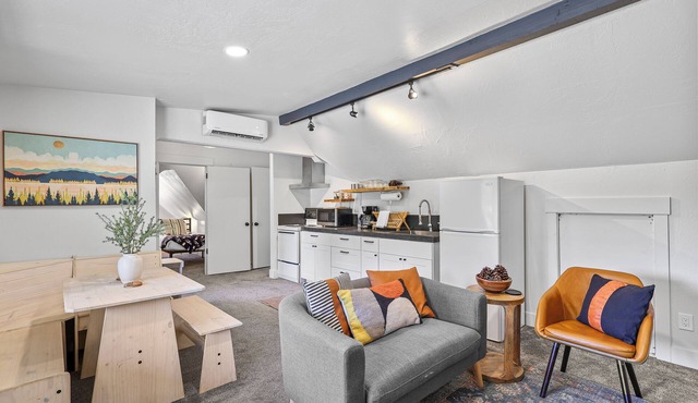 Basecamp Lodge - Cabin 5