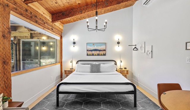 Basecamp Lodge - Cabin 3