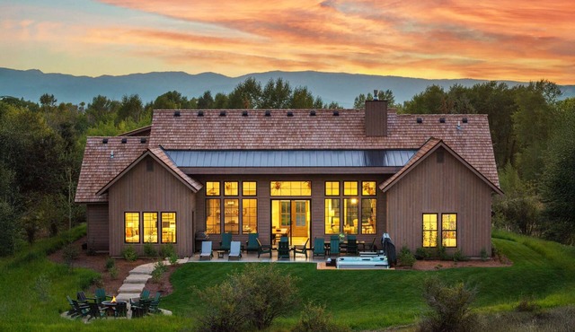 Basecamp Stays: Lux Teton Lodge, Privacy & Hot Tub