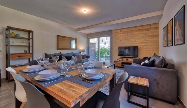 Basecamp Town Centre 2 Bed Ground Floor Apartment with Terrace