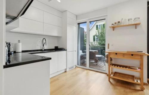 BASELiving Apartment 5 - 2 grosse Balkone - Bahnhof SBB