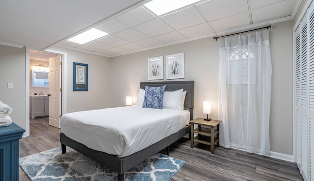 Basement 1BR! Pet Friendly w/Weekly Deals