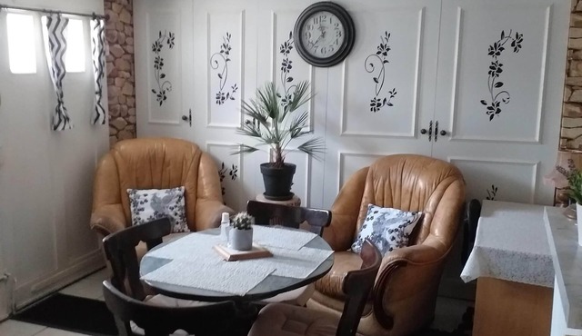 Basement apartment close to the center of Colmar, with private garden.