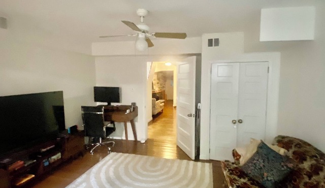 Basement Apartment in Historic Bronx Brownstone near Subway & Yankee Stadium