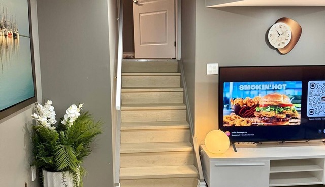 Basement Apartment-Separate Entrance