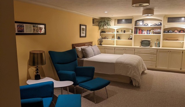 Basement Apt. 2.1 miles from ND, owned by retired Hotel GM, Nice Neighborhood