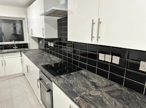 Basildon Everlight Villa