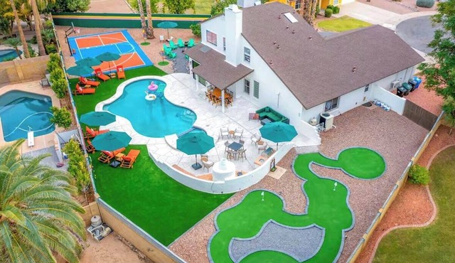Basketball, Pickleball, Golf, Heated Pool, Hot Tub