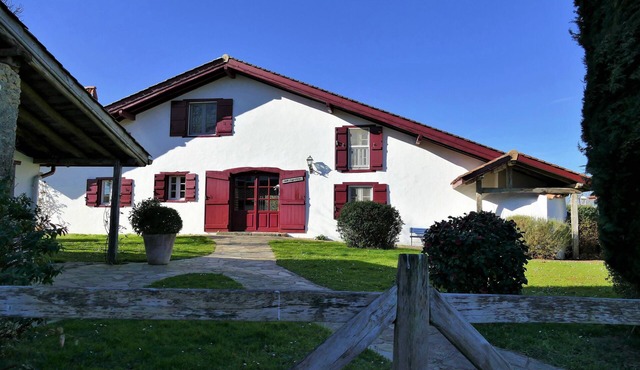 BaskoParadis I Eco-Gite I Basque Farmhouse I Bed180 I Terrace I View I Garden