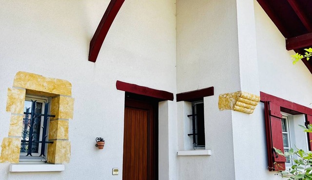 Basque house in Espelette, 3 beds, 5+2 ppl, pets allowed, internet