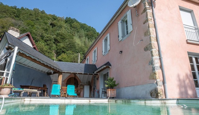 Basque house with swimming pool in Sainte Engrace