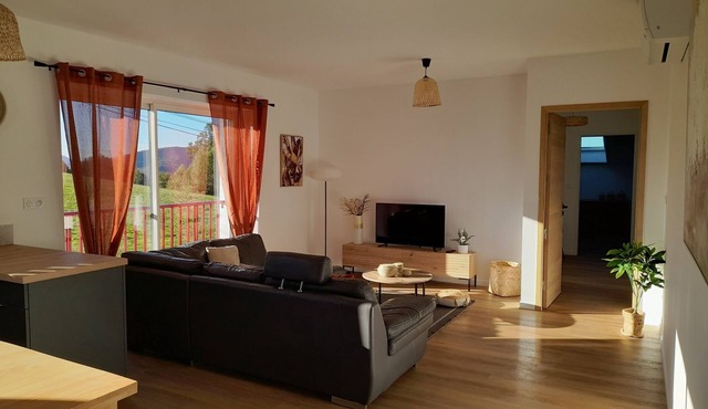 Basque Mountain Cottage with View, Wi-Fi & Air Conditioning