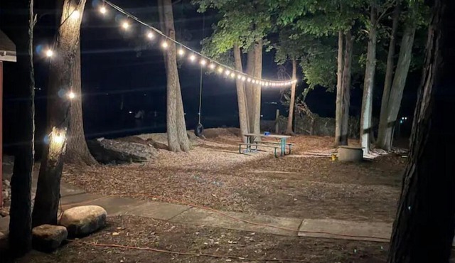 Bass Cove Beach Club - Lakefront cottage with Sauna