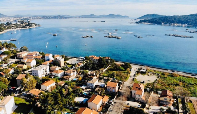 Bastide 10 people 160 m from the sea. Very calm . Corniche of Tamaris - Var