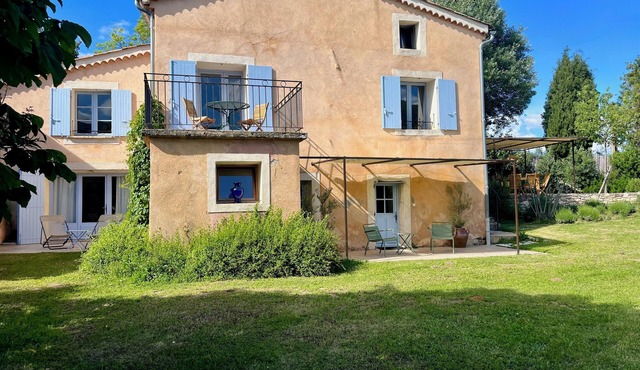 Bastide 1830, Domaine de la Bastidonne 4* Superb view of le Luberon Heated Pool
