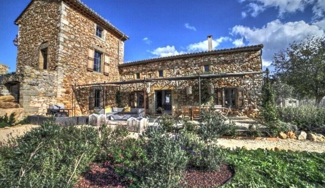 Bastide de Charme - Swimming pool - 15 min from Uzès - 10 pers (8 adults max)