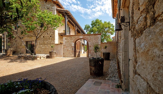 Bastide Rémence - Picturesque farmhouse with swimming pool