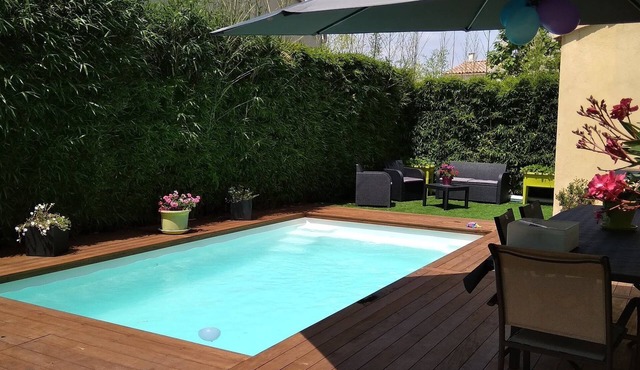 Bastide villa of 125 m² with pool in Aigues-mortes, France