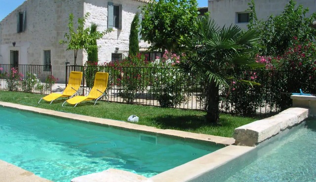 Bastide XIX th in Bellegarde (Gard)